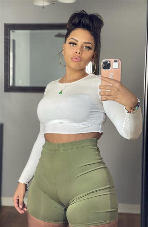 Big Lightskin Tits